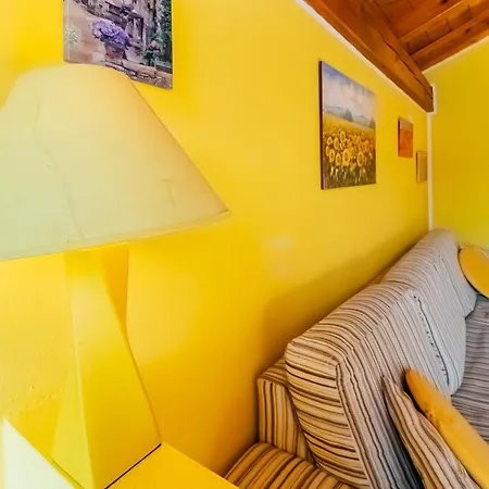 Rododendro House Relax Apartament Morbio